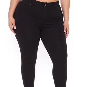 Every occasion pants. Size 1x never worn from fashion nova